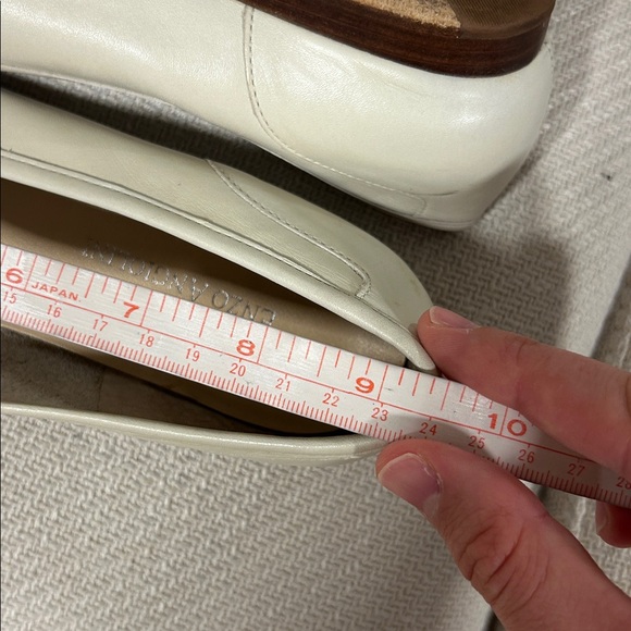 Enzo Angiolini Cream Leather Loafers Size 6 - Picture 10 of 11